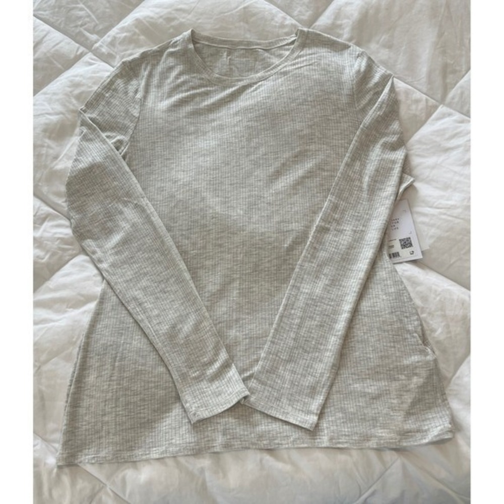 Fabletics Luxe360 Ivory Heather Shirt Leggings Size L Bixer Short Size Medium‎ - Picture 4 of 16